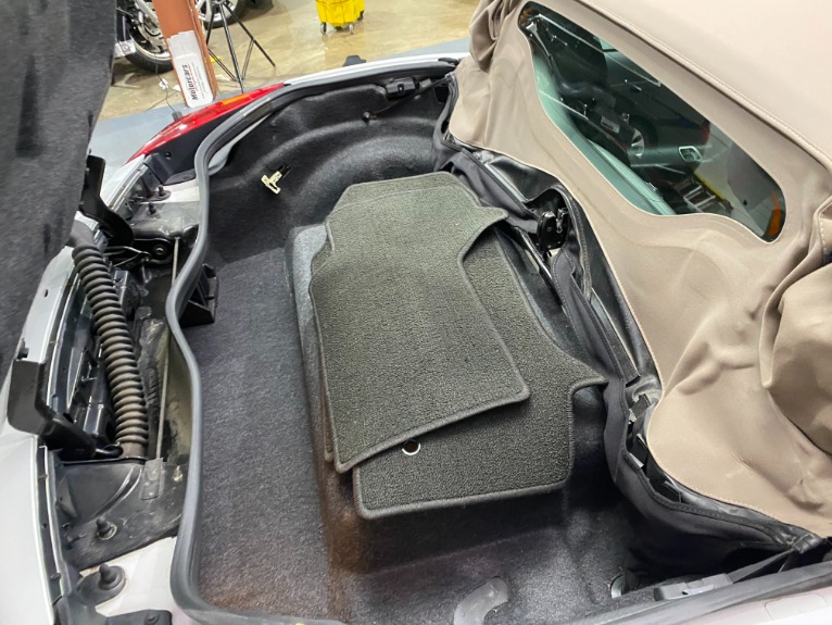 Used-2007-Pontiac-Solstice-Convertible-RWD