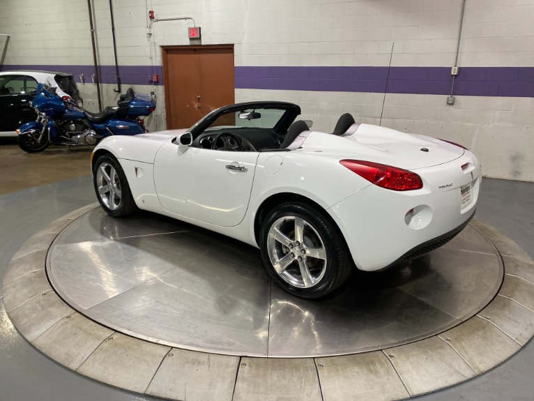 Used-2007-Pontiac-Solstice-Convertible-RWD