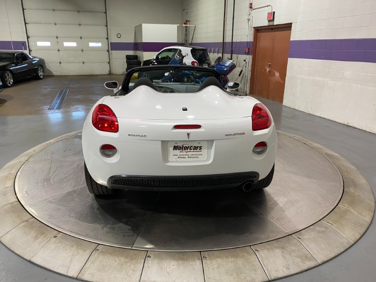 Used-2007-Pontiac-Solstice-Convertible-RWD