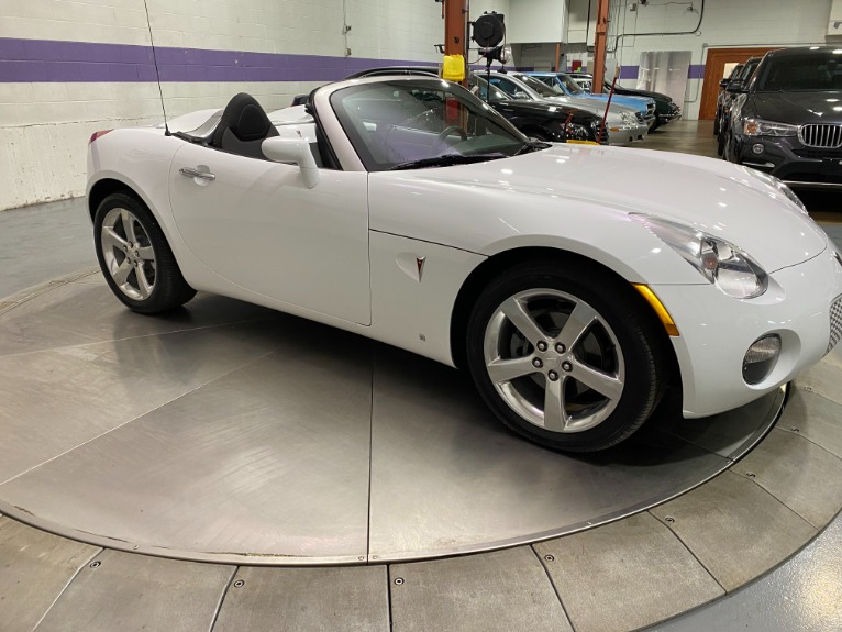 Used-2007-Pontiac-Solstice-Convertible-RWD