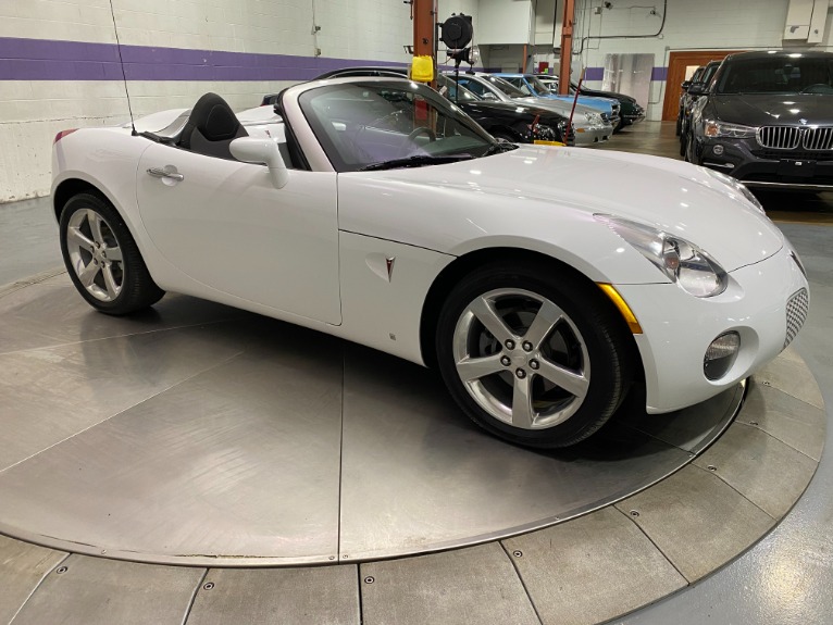 Used-2007-Pontiac-Solstice-Convertible-RWD