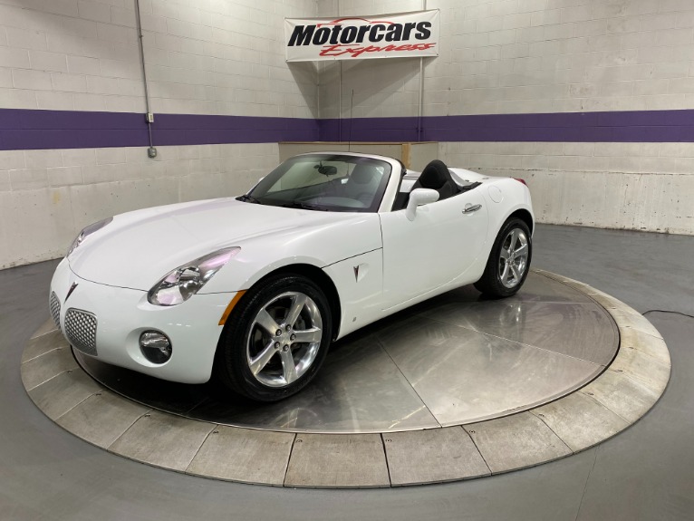 Used-2007-Pontiac-Solstice-Convertible-RWD