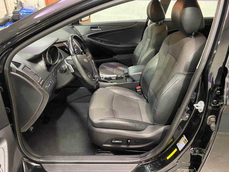 Used-2012-Hyundai-Sonata-Limited-FWD