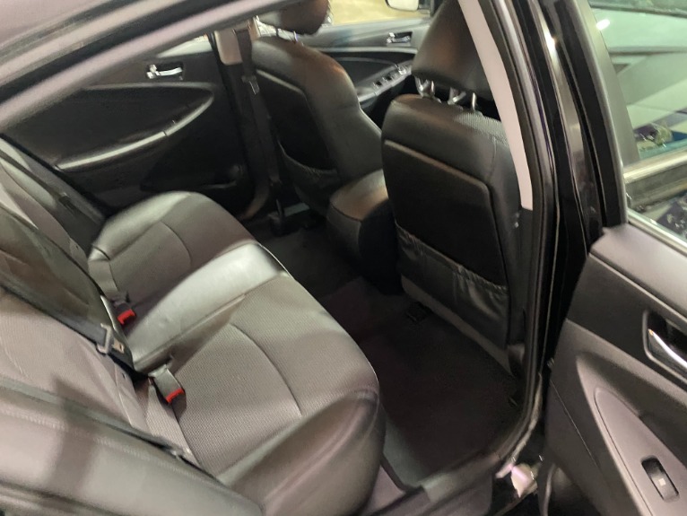 Used-2012-Hyundai-Sonata-Limited-FWD