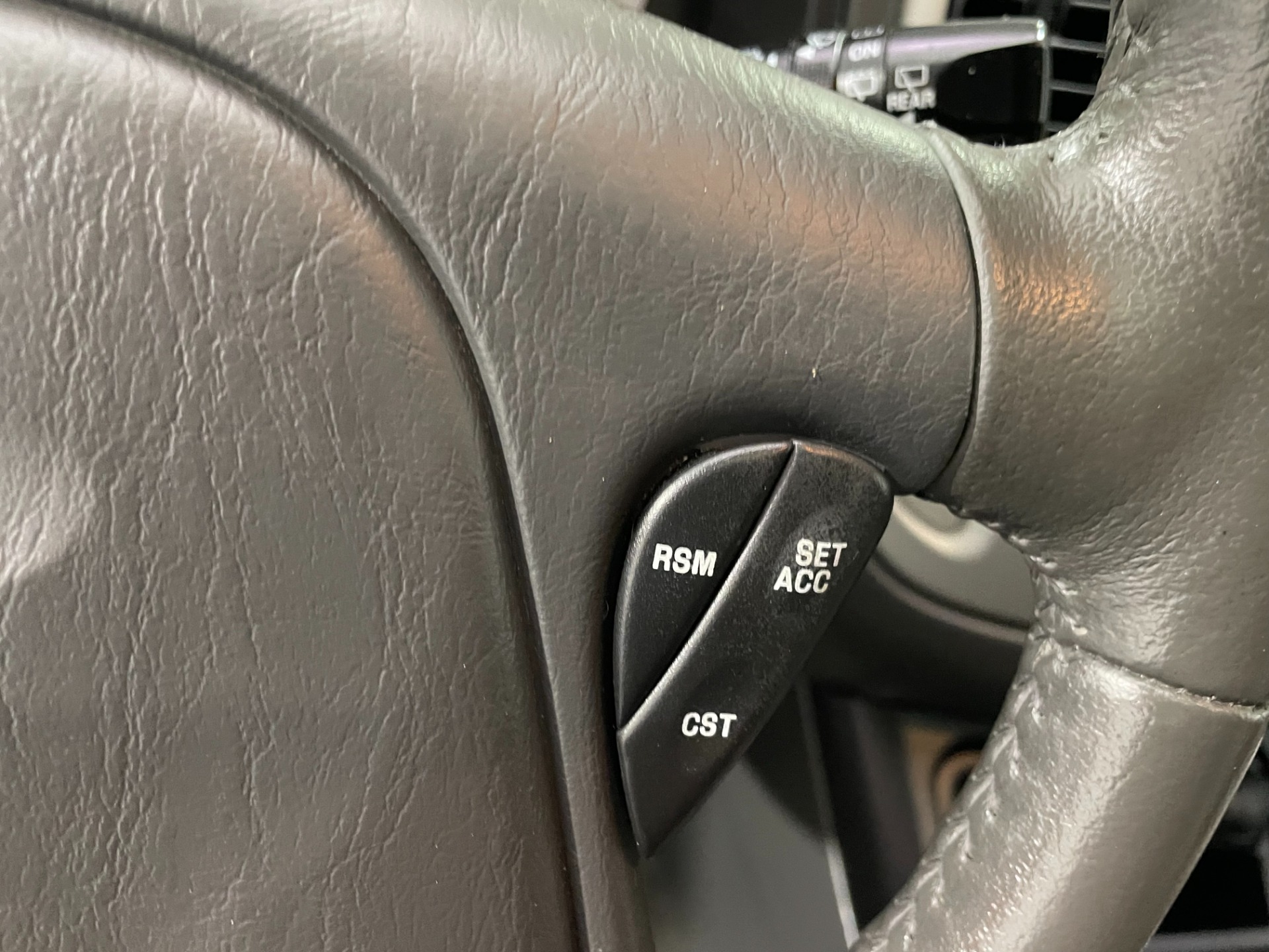 Used-2005-Ford-Escape-XLT-AWD
