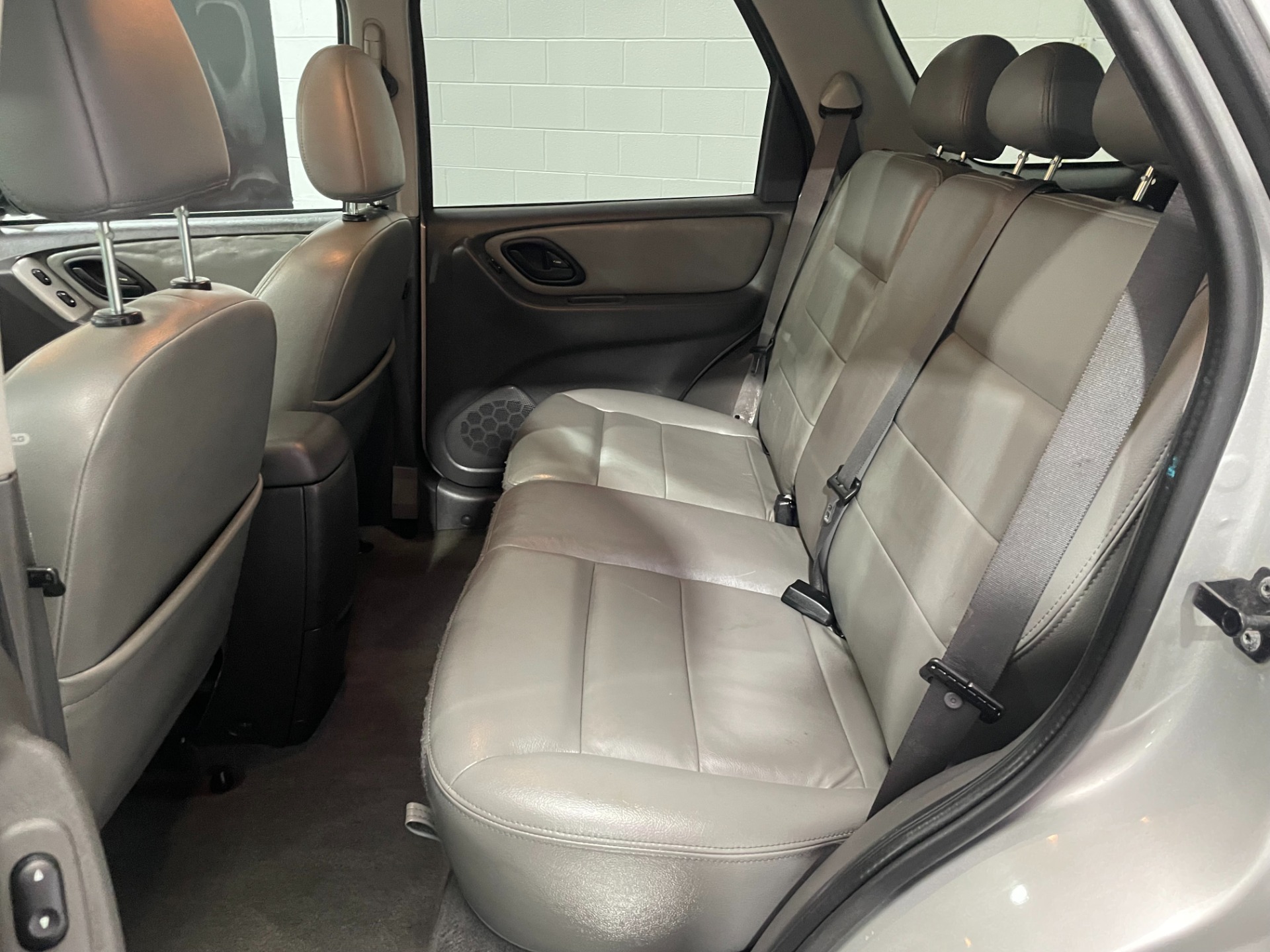 Used-2005-Ford-Escape-XLT-AWD