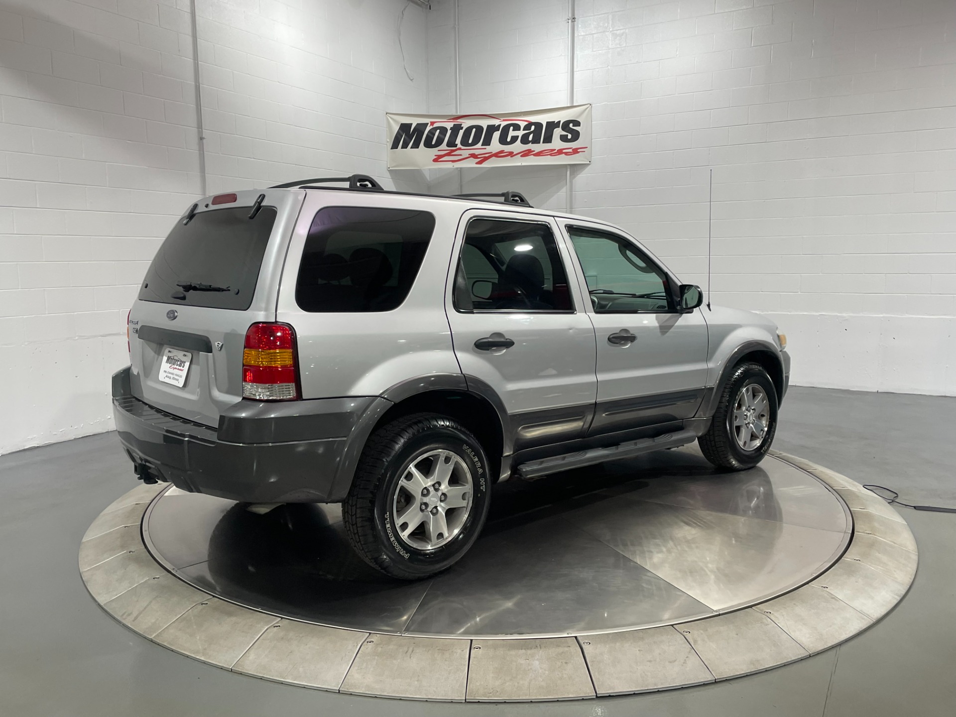 Used-2005-Ford-Escape-XLT-AWD