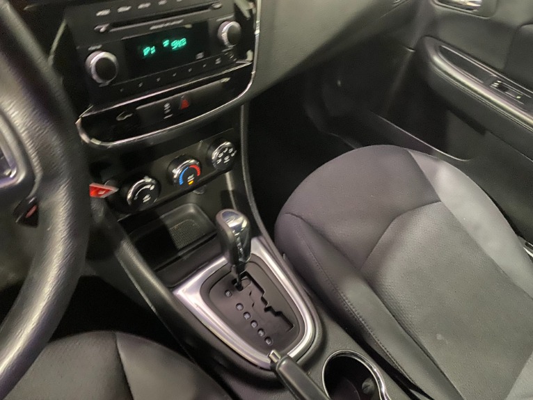 Used-2014-Chrysler-200-LX-FWD