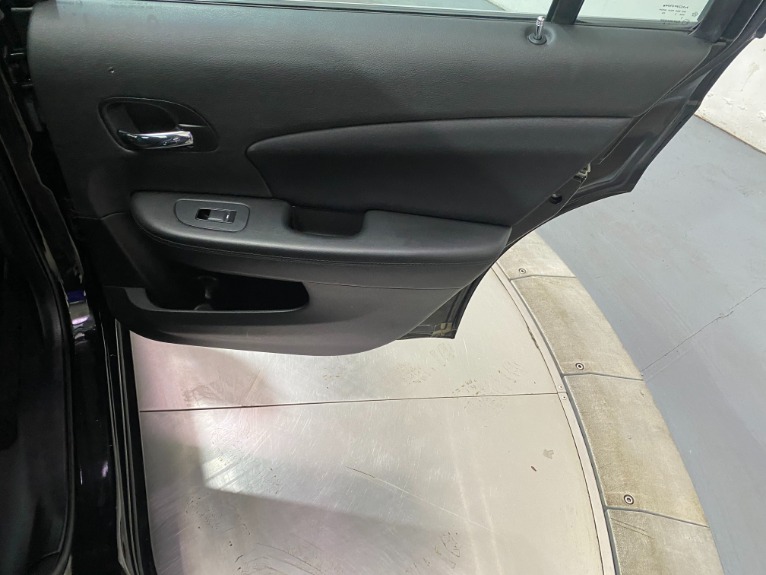 Used-2014-Chrysler-200-LX-FWD