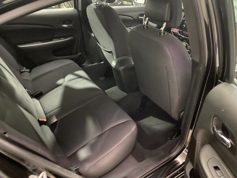 Used-2014-Chrysler-200-LX-FWD