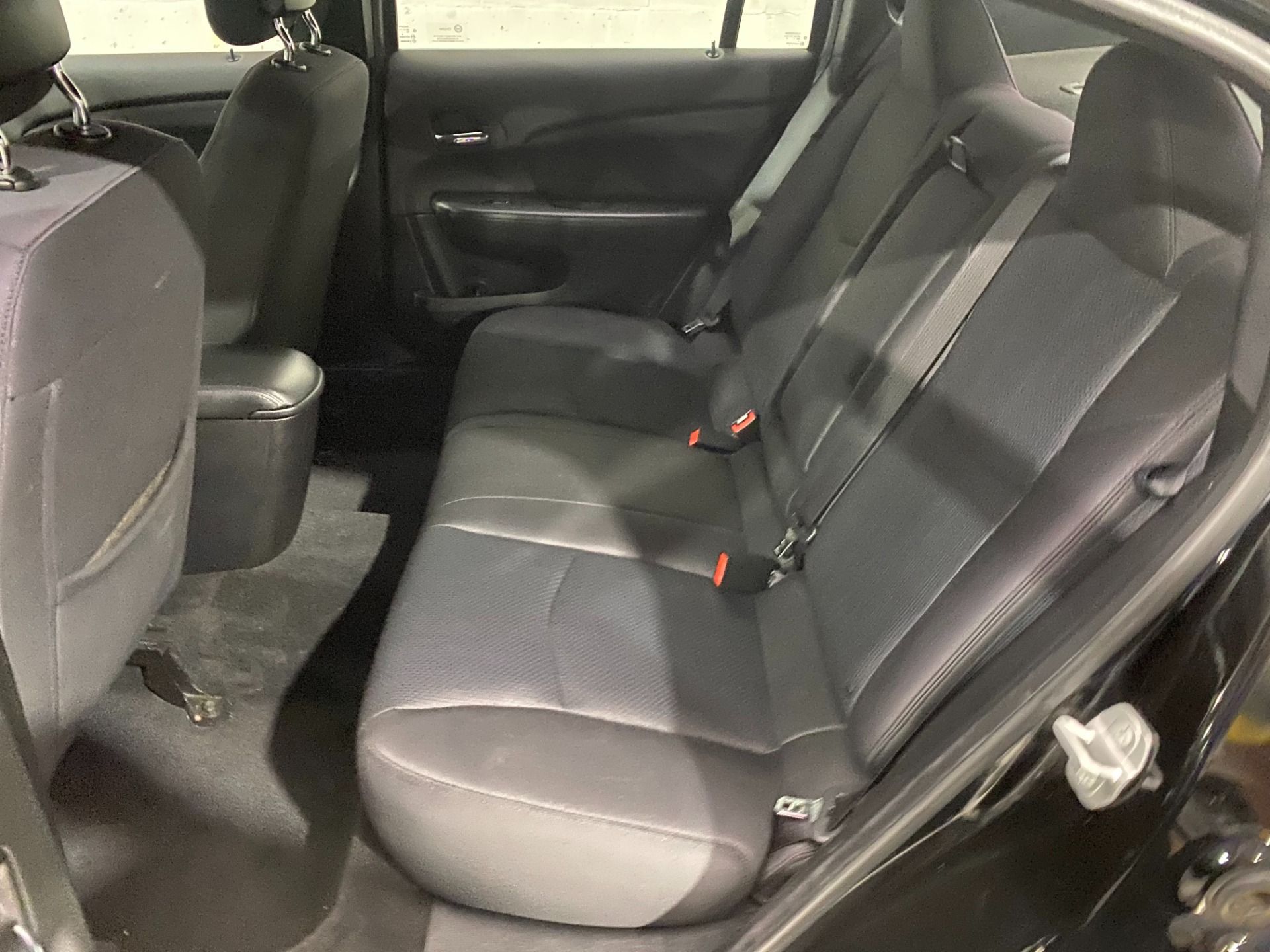 Used-2014-Chrysler-200-LX-FWD