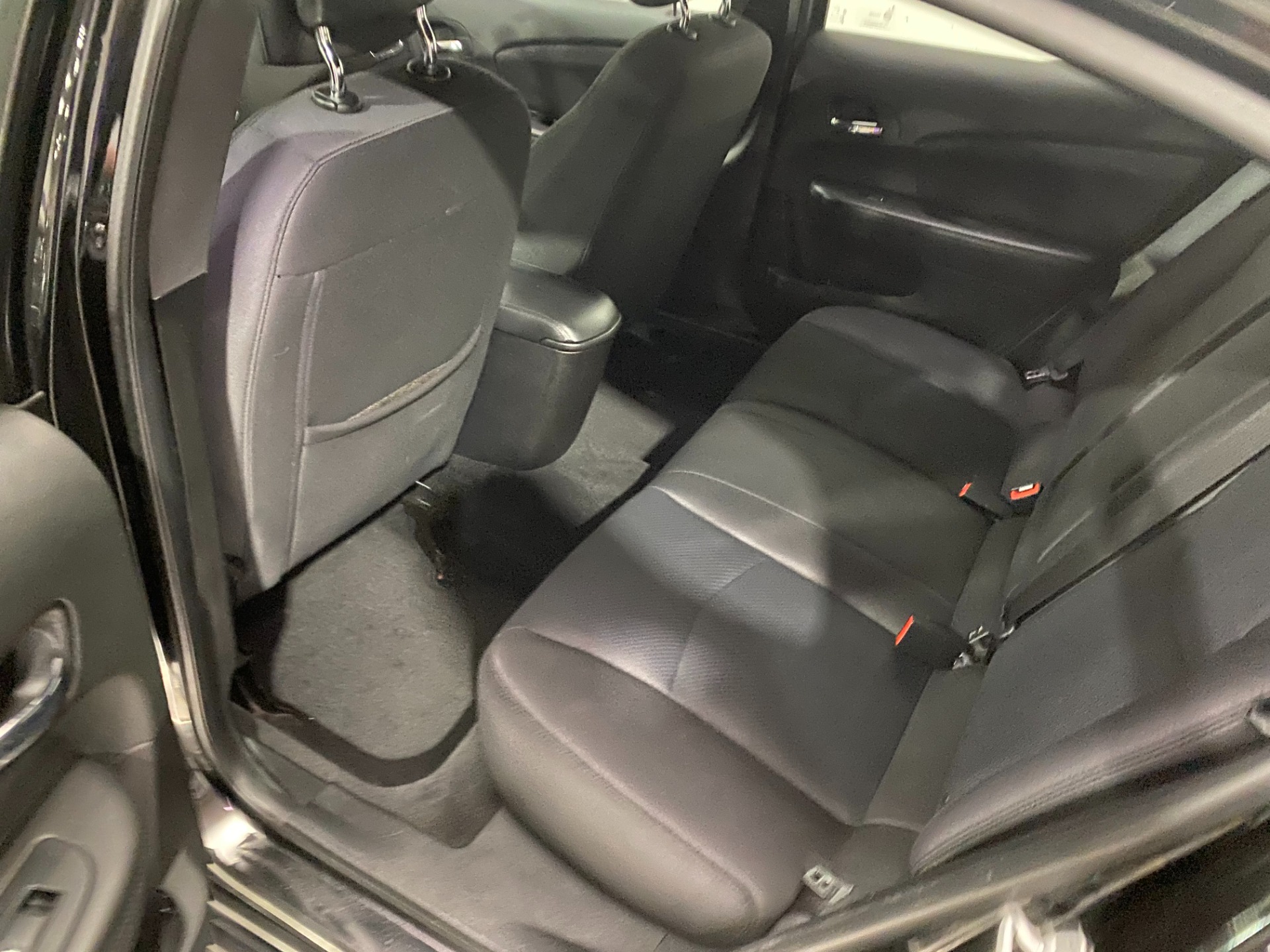 Used-2014-Chrysler-200-LX-FWD