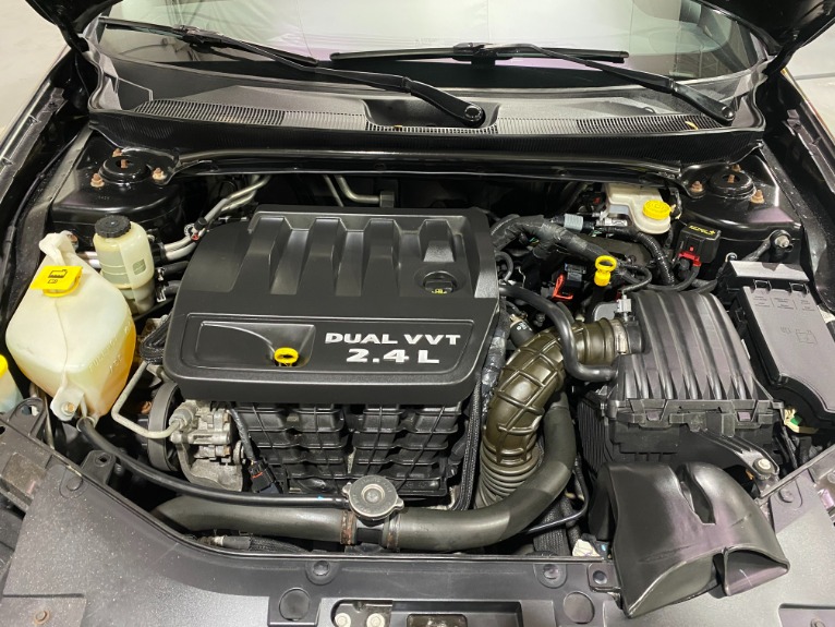 Used-2014-Chrysler-200-LX-FWD