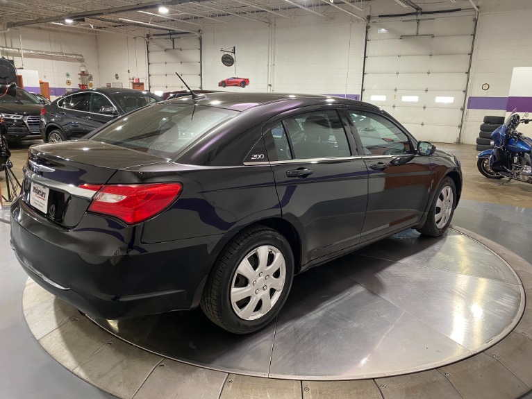 Used-2014-Chrysler-200-LX-FWD