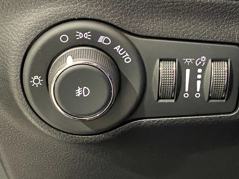 Used-2018-Jeep-Compass-Limited-4X4