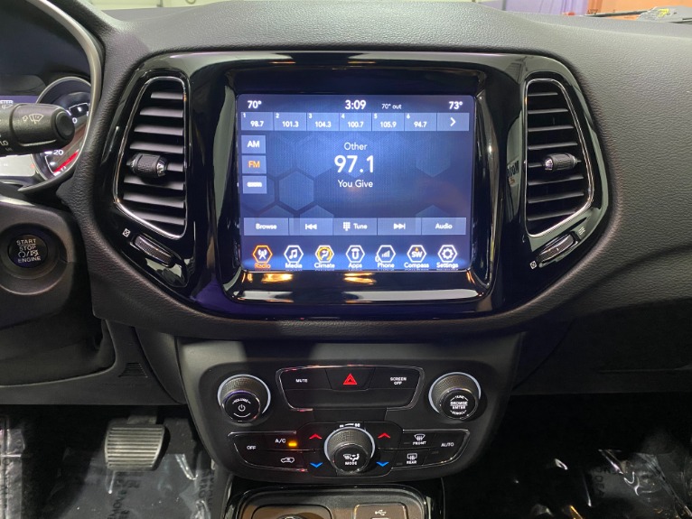 Used-2018-Jeep-Compass-Limited-4X4