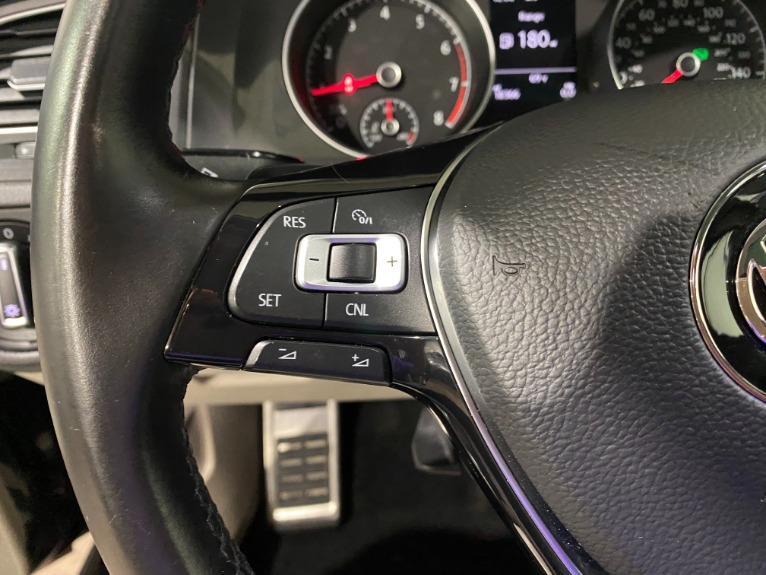 Used-2018-Volkswagen-Golf-Alltrack-TSI-SE-4Motion