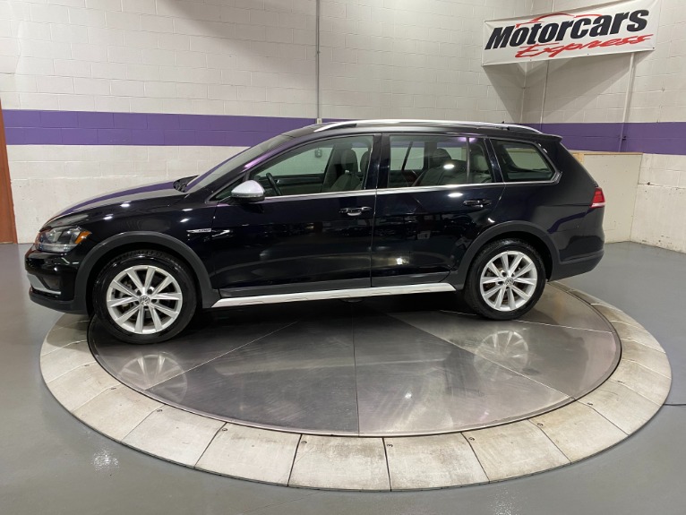 Used-2018-Volkswagen-Golf-Alltrack-TSI-SE-4Motion