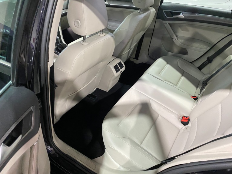 Used-2018-Volkswagen-Golf-Alltrack-TSI-SE-4Motion