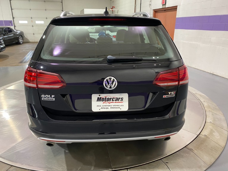 Used-2018-Volkswagen-Golf-Alltrack-TSI-SE-4Motion