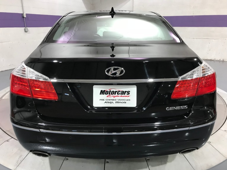 Used-2009-Hyundai-Genesis-38L-V6