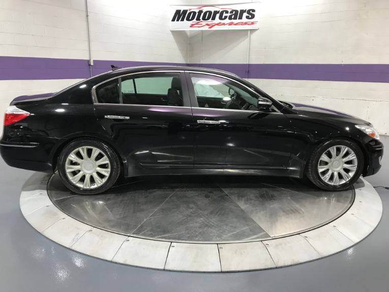 Used-2009-Hyundai-Genesis-38L-V6