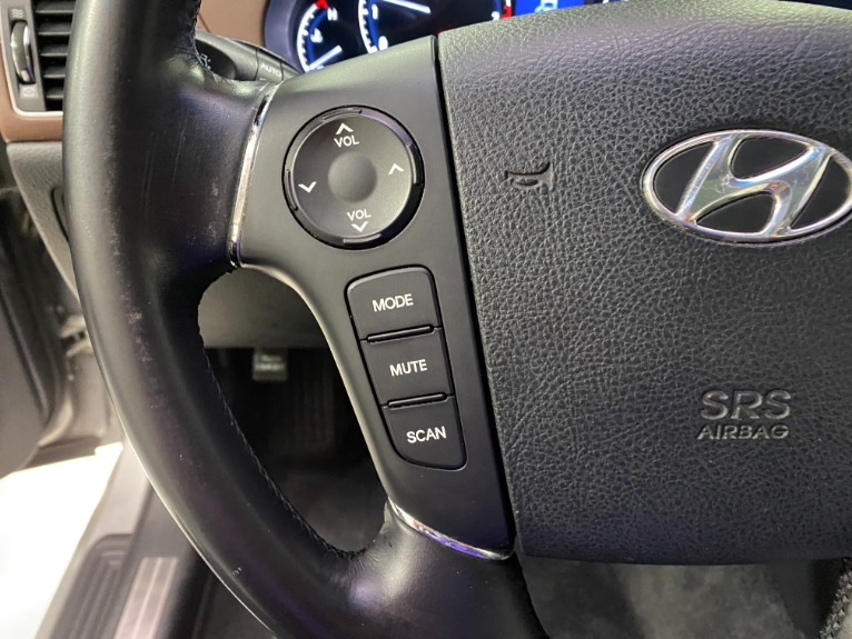 Used-2009-Hyundai-Genesis-38L-V6-RWD