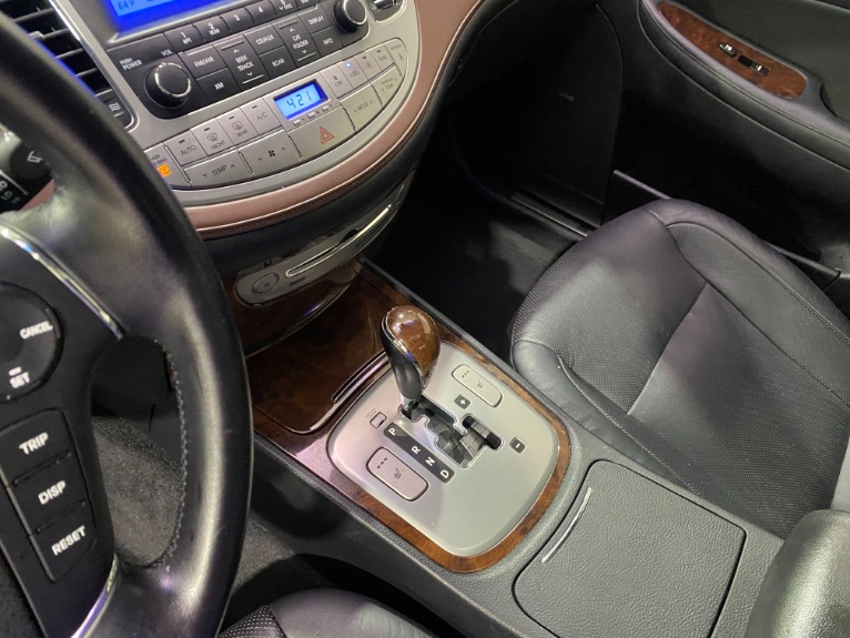 Used-2009-Hyundai-Genesis-38L-V6-RWD