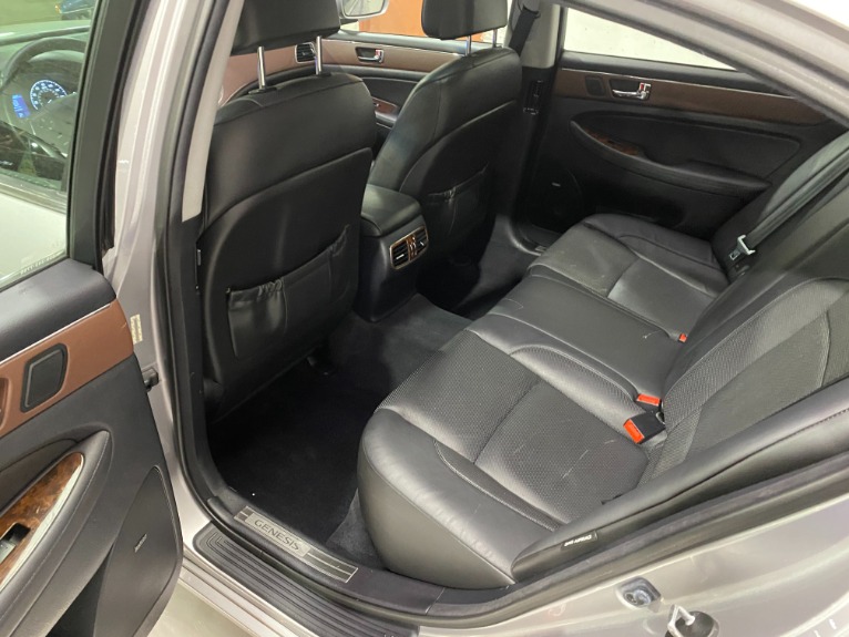 Used-2009-Hyundai-Genesis-38L-V6-RWD