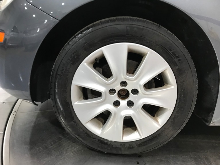 Used-2008-Volkswagen-New-Beetle-S