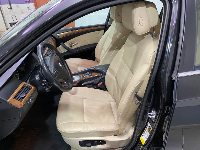 Used-2010-BMW-5-Series-528i-xDrive