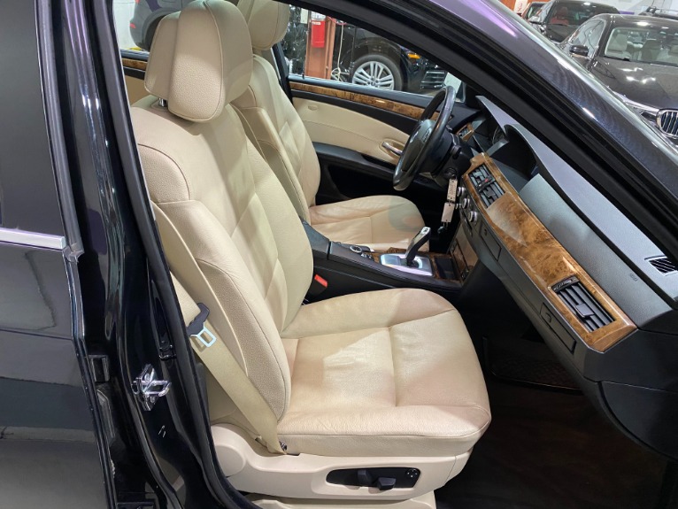 Used-2010-BMW-5-Series-528i-xDrive