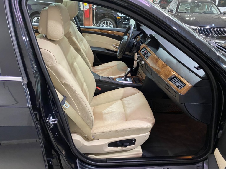 Used-2010-BMW-5-Series-528i-xDrive