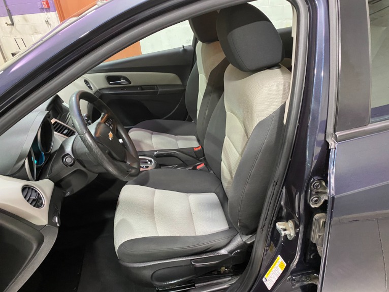 Used-2016-Chevrolet-Cruze-Limited-LS-Auto-FWD