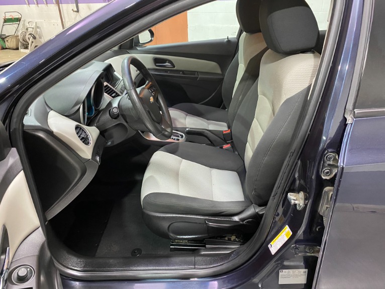 Used-2016-Chevrolet-Cruze-Limited-LS-Auto-FWD