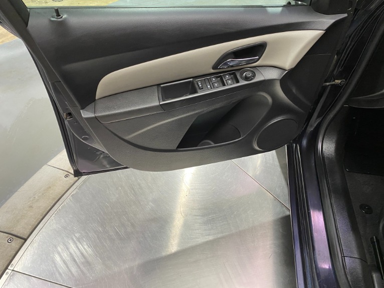 Used-2016-Chevrolet-Cruze-Limited-LS-Auto-FWD