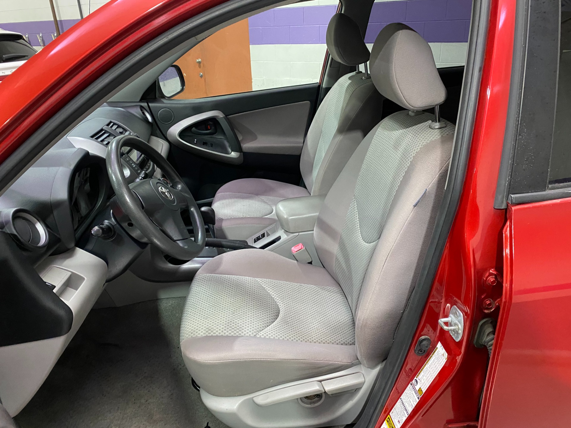 Used-2008-Toyota-RAV4-4X4