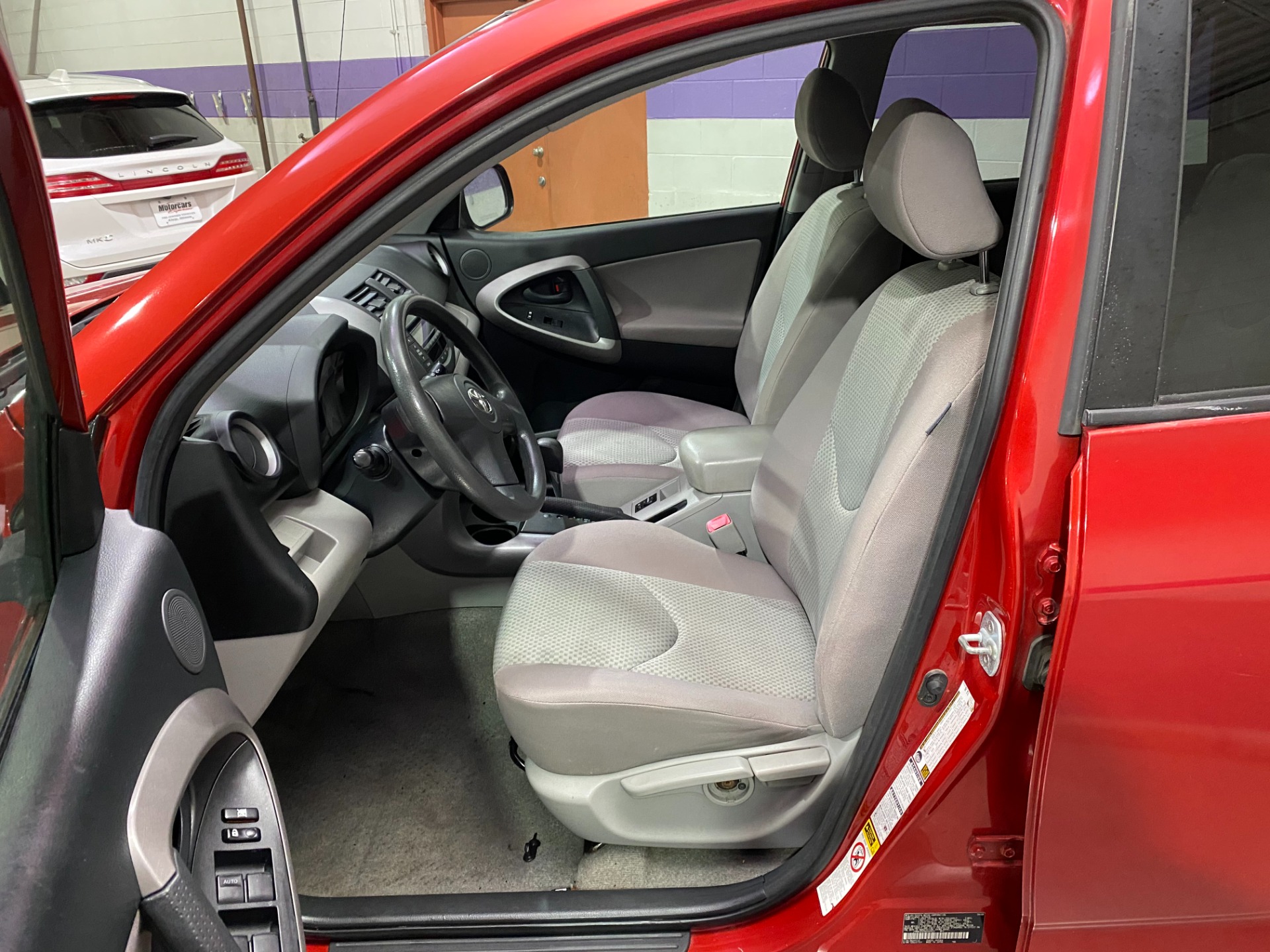 Used-2008-Toyota-RAV4-4X4