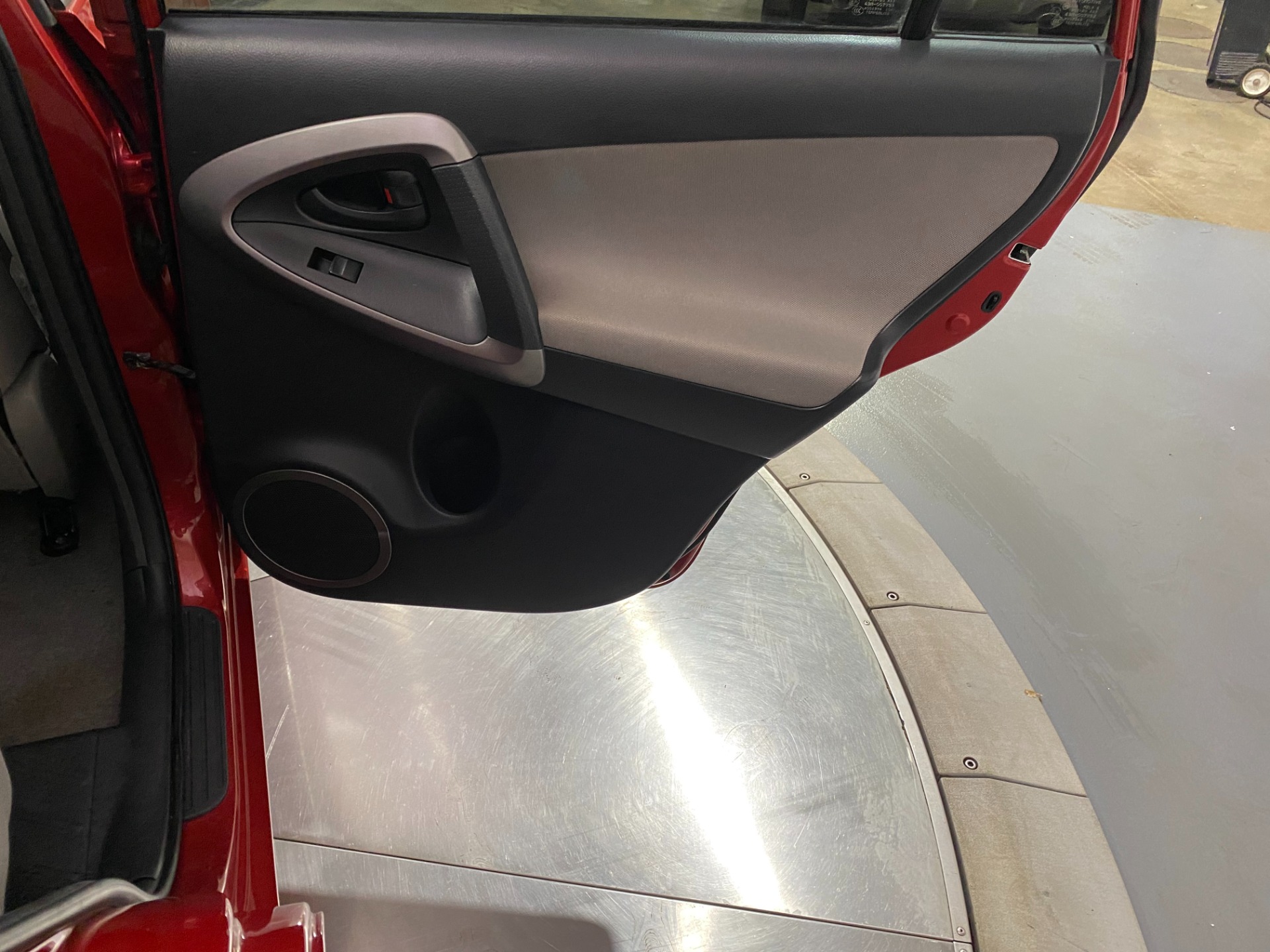 Used-2008-Toyota-RAV4-4X4