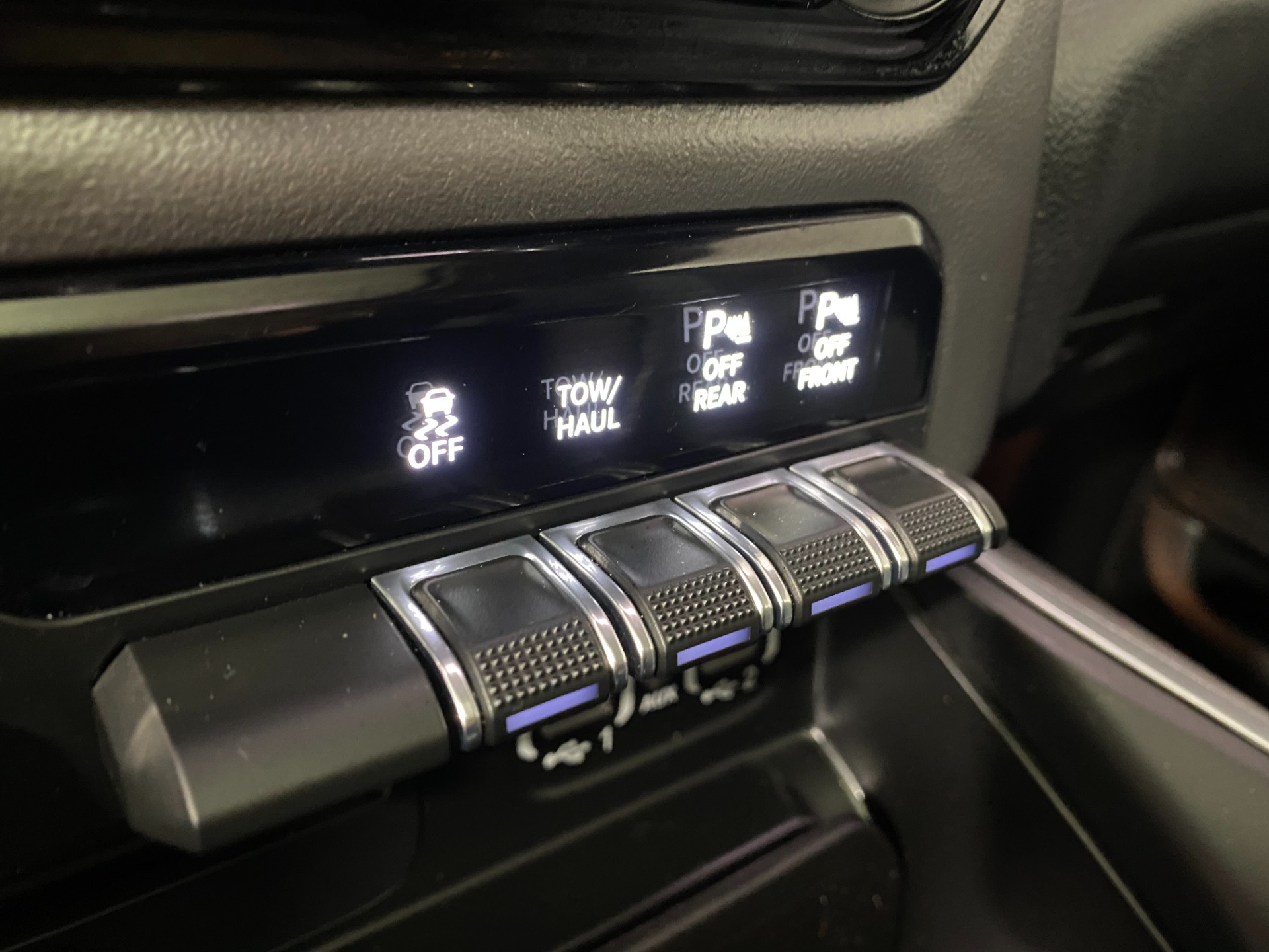 Used-2019-Ram-Ram-Pickup-1500-Big-Horn-4X4-HEMI