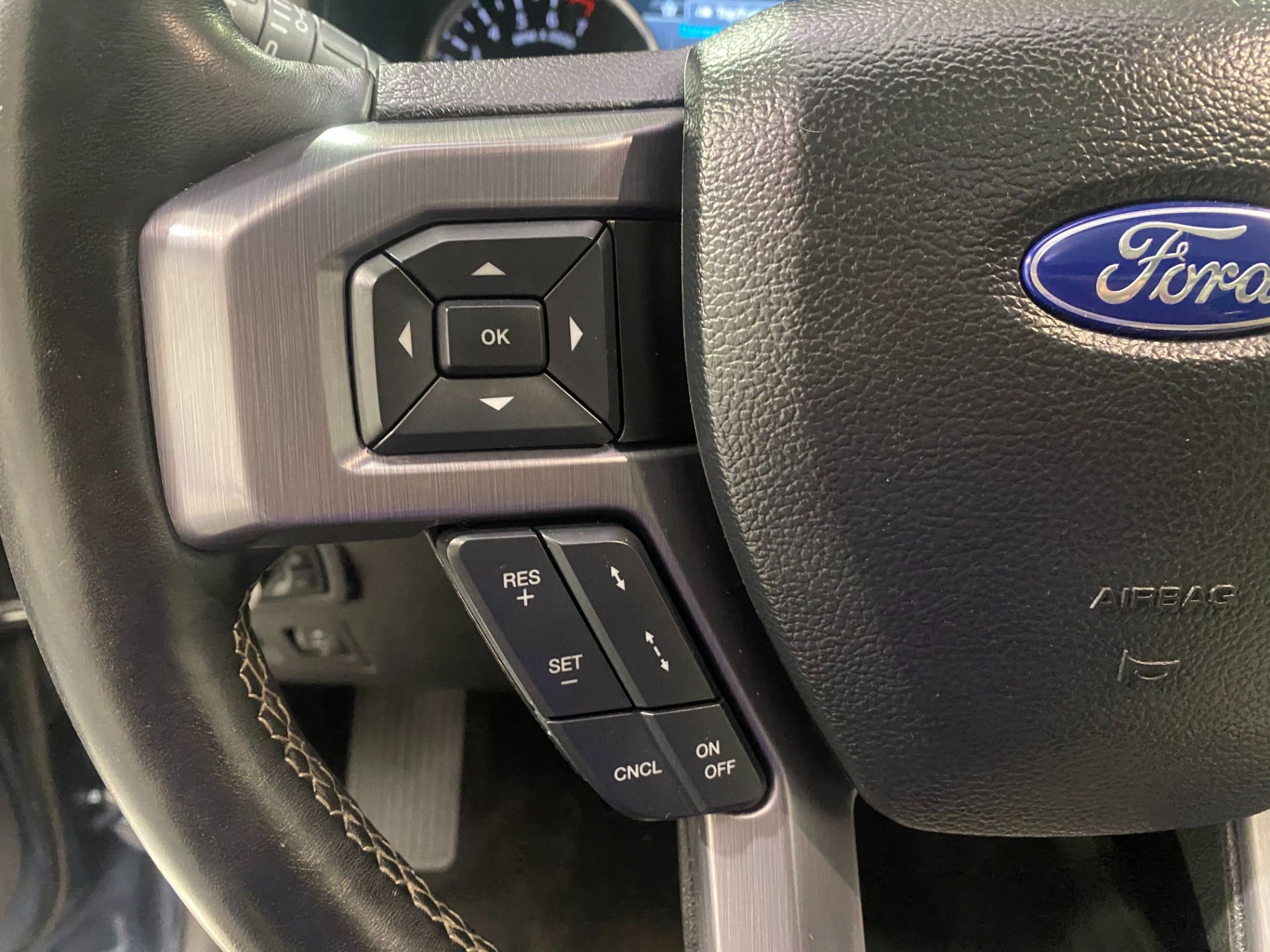Used-2018-Ford-Expedition-Platinum-4X4