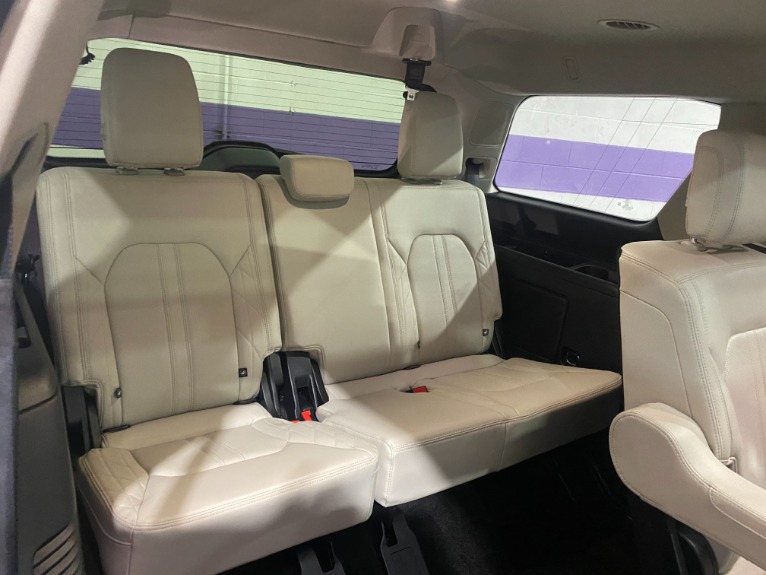 Used-2018-Ford-Expedition-Platinum-4X4