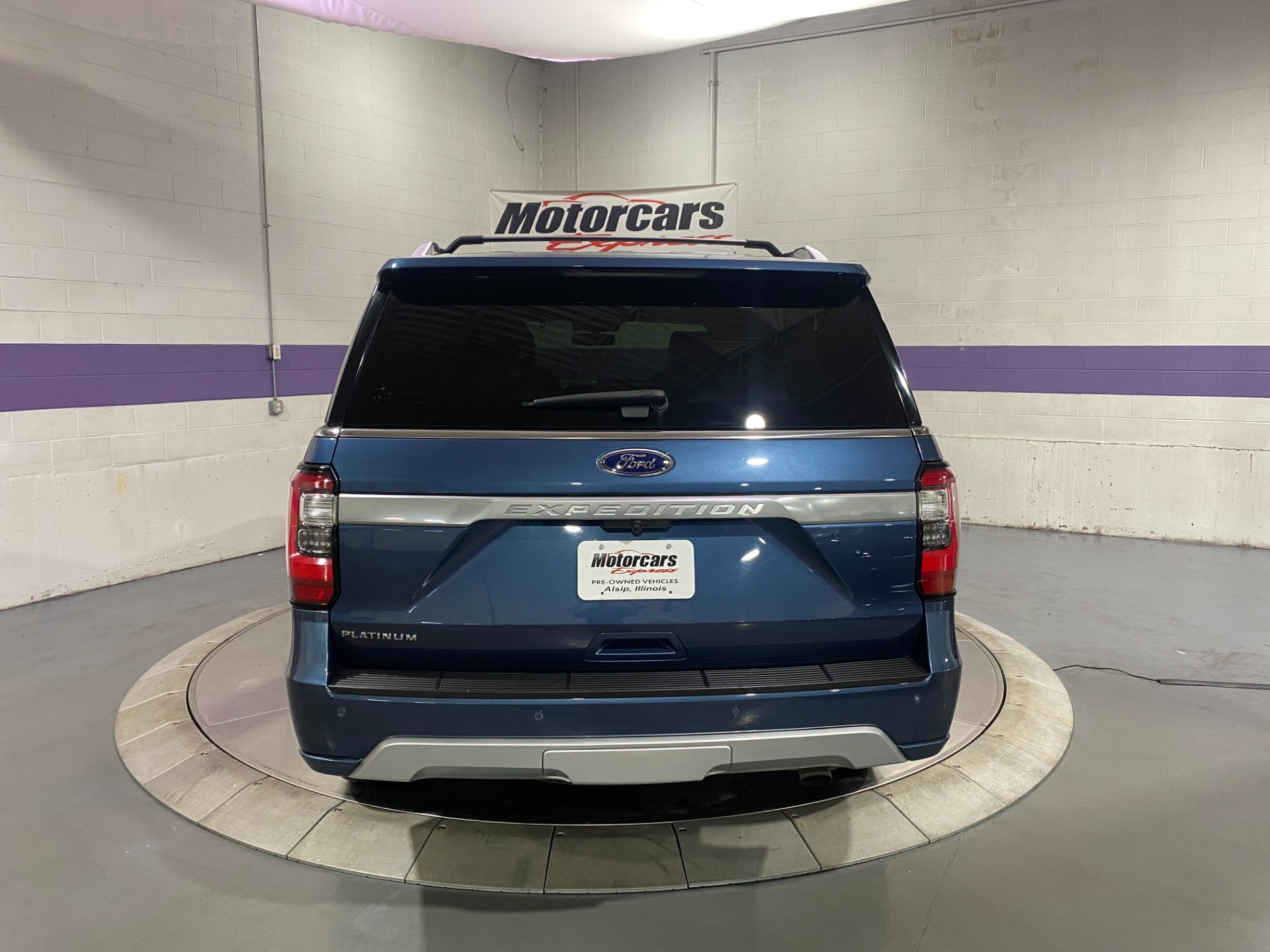 Used-2018-Ford-Expedition-Platinum-4X4