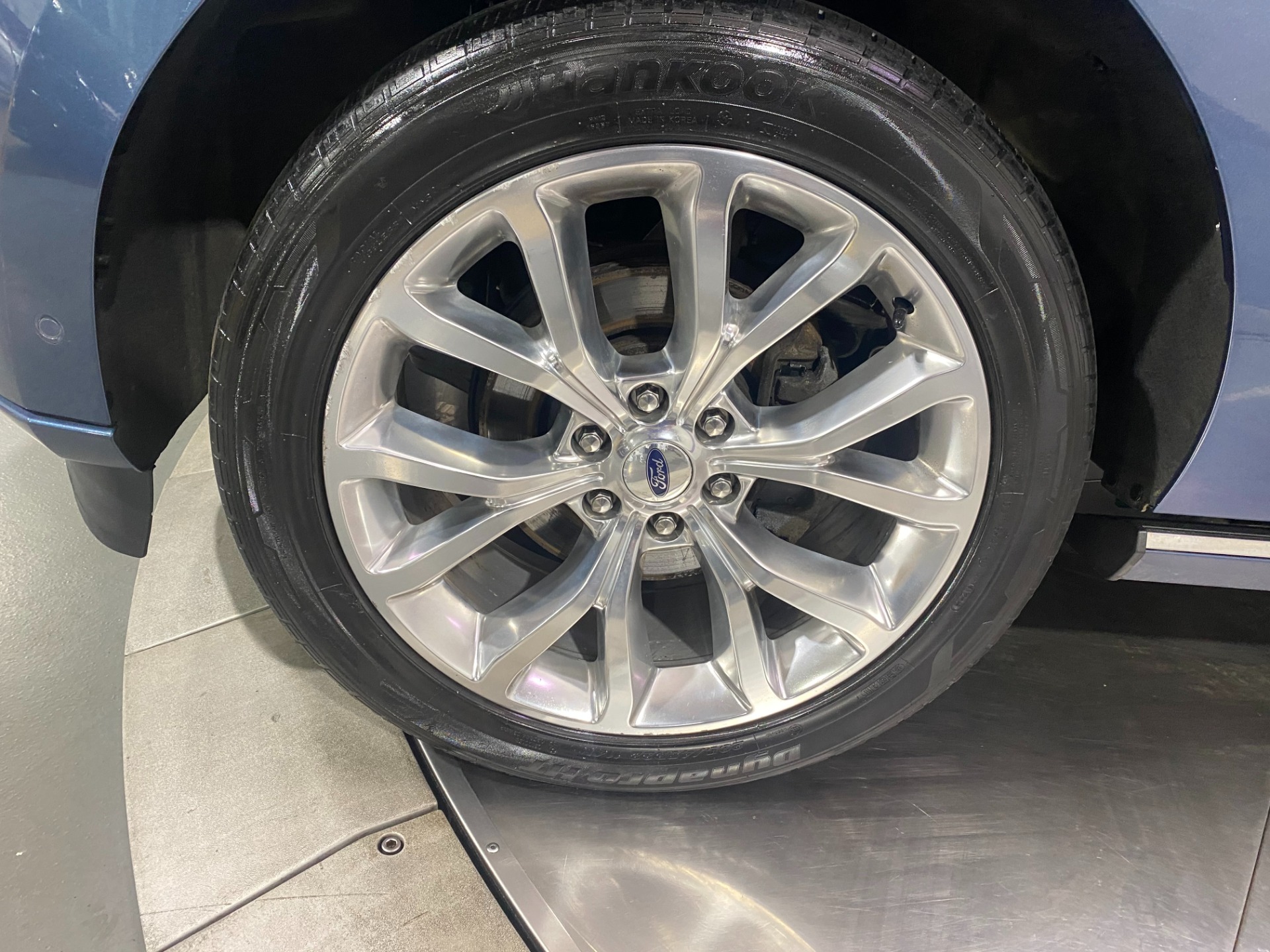 Used-2018-Ford-Expedition-Platinum-4X4