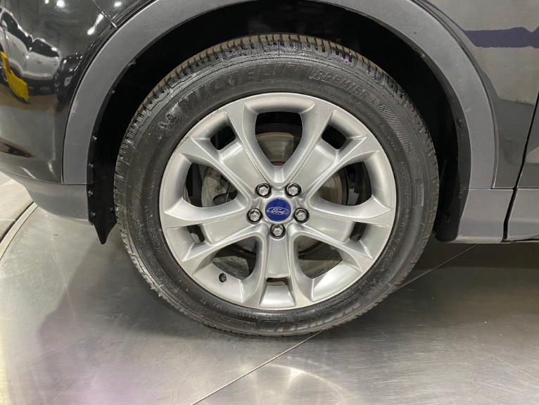 Used-2015-Ford-Escape-Titanium-FWD