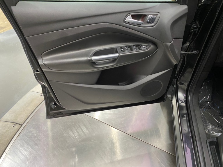 Used-2015-Ford-Escape-Titanium-FWD