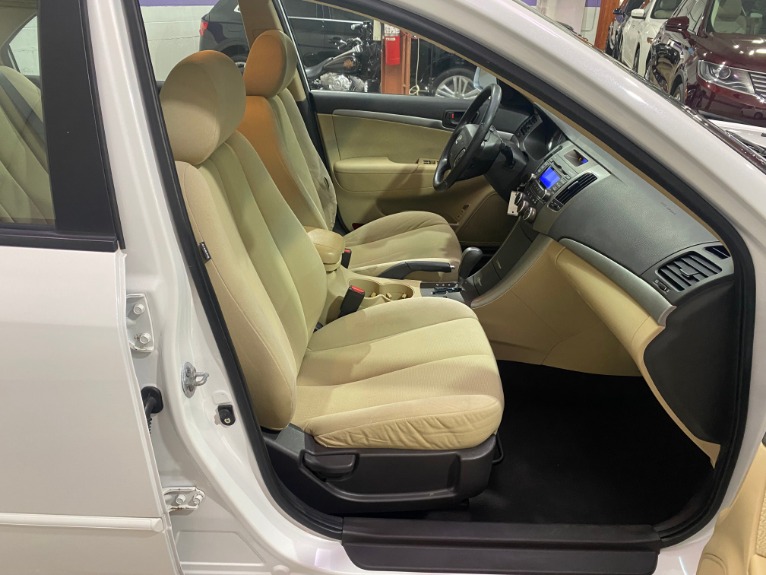 Used-2010-Hyundai-Sonata-GLS