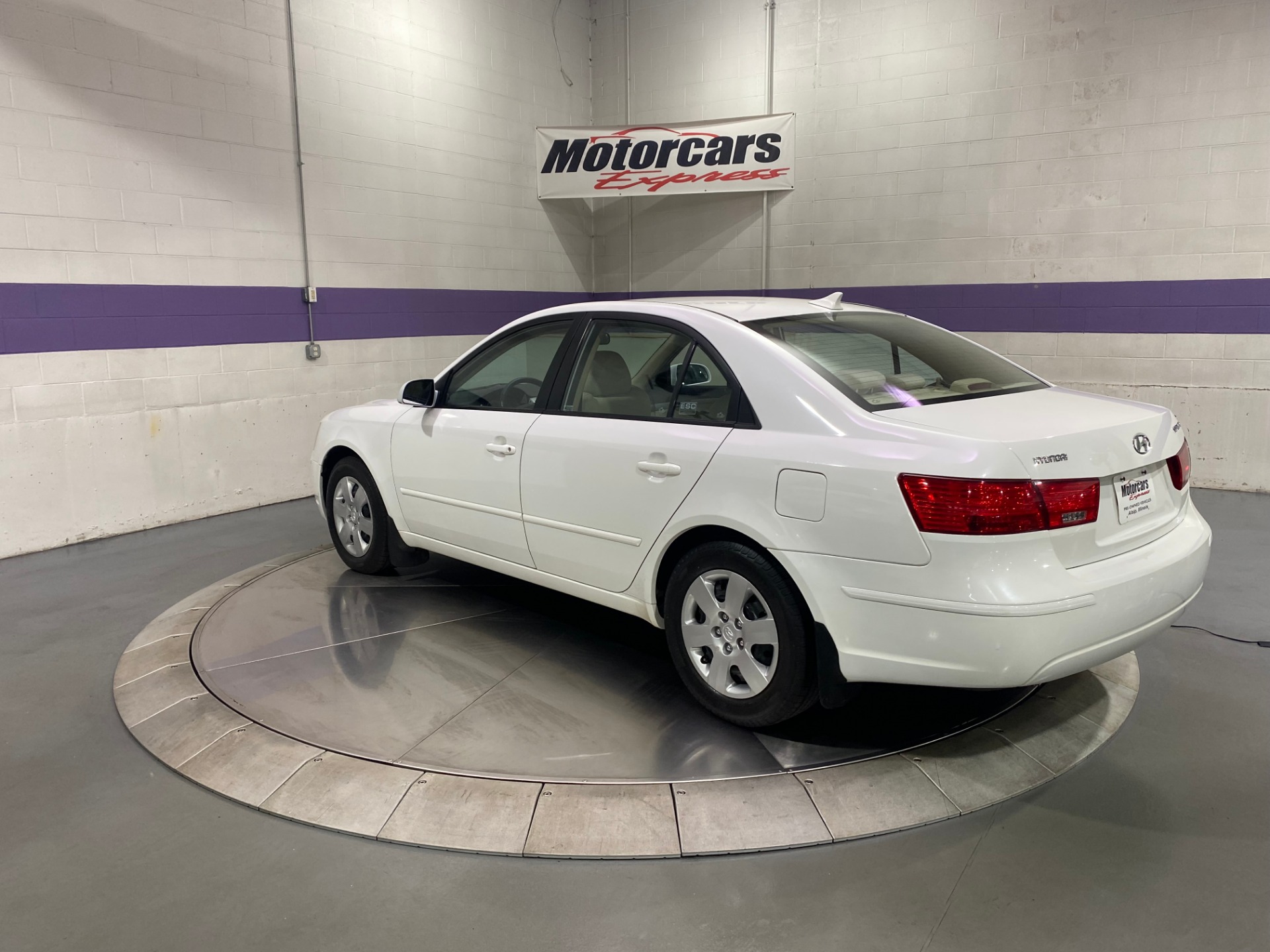Used-2010-Hyundai-Sonata-GLS
