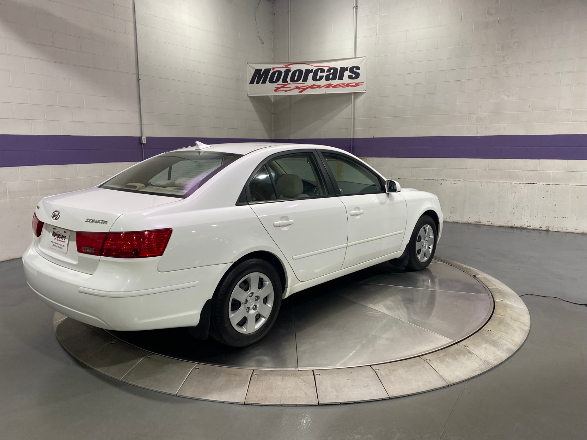 Used-2010-Hyundai-Sonata-GLS
