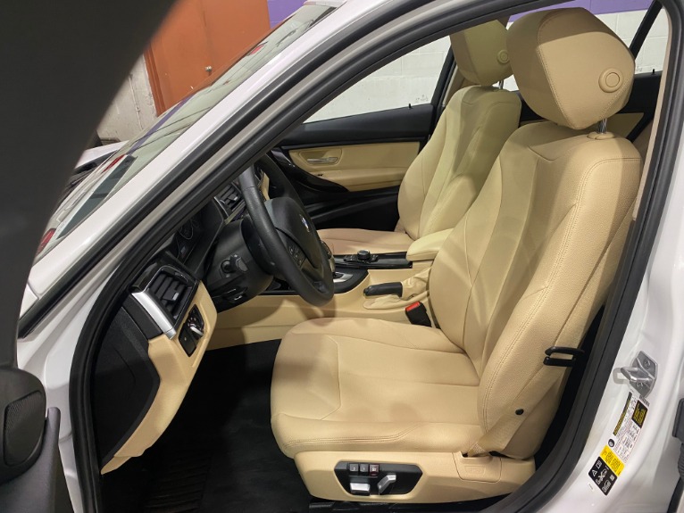 Used-2018-BMW-3-Series-320i-xDrive